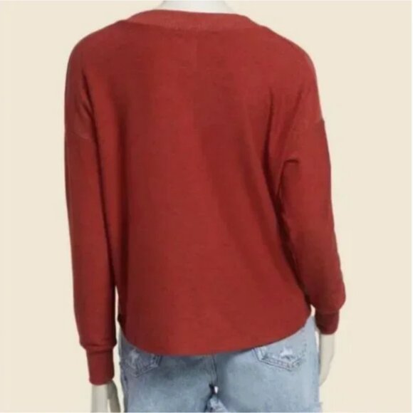Chaser Long Sleeve Drop Shoulder Pullover Rust Colored V Neck Sweater Size XS - Picture 2 of 8